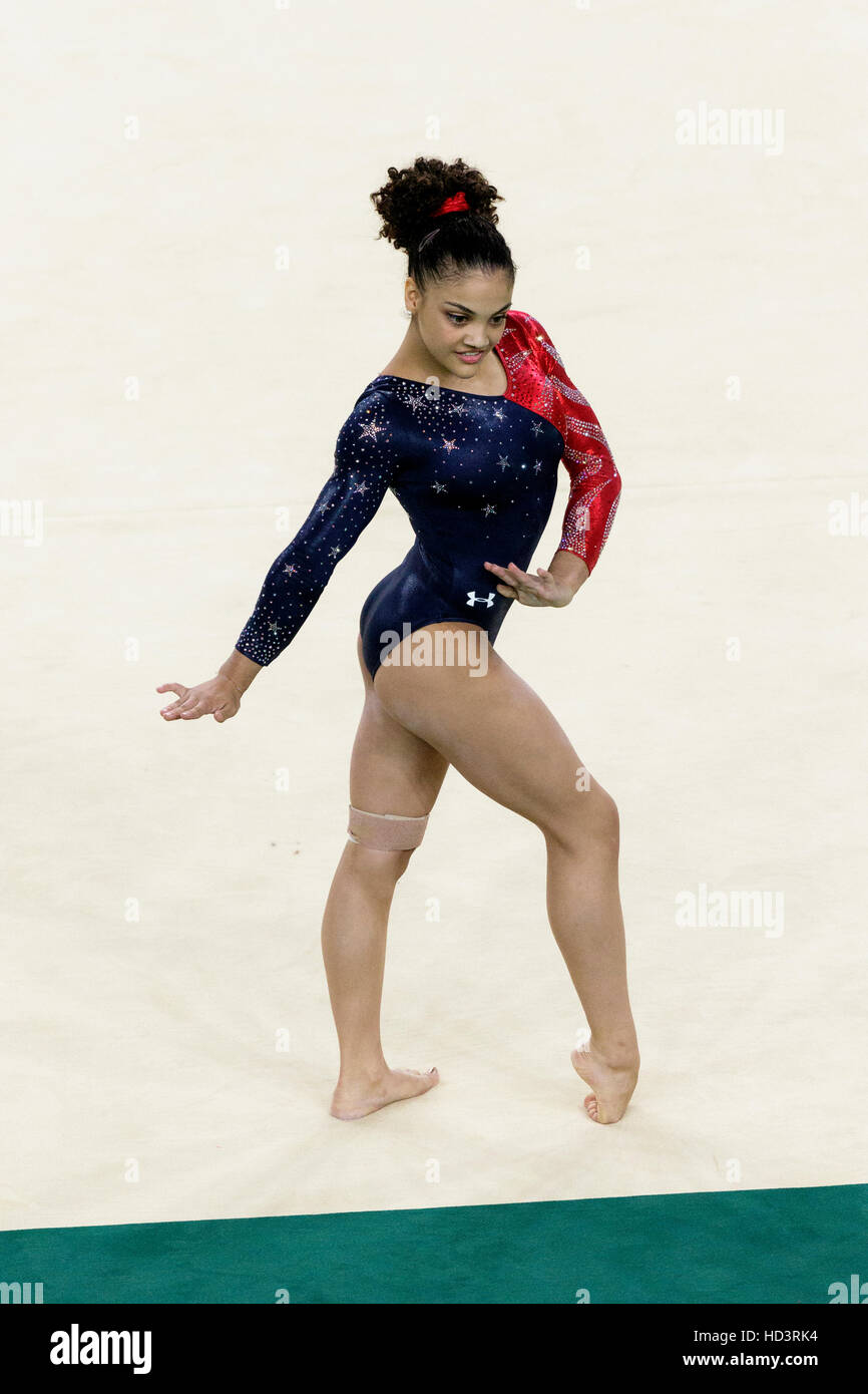Rio de Janeiro, Brésil. 7 août 2016. Lauren Hernandez (USA) effectue l'exercice au sol au cours de gymnastique féminine à la qualification olympique 2016 S Banque D'Images