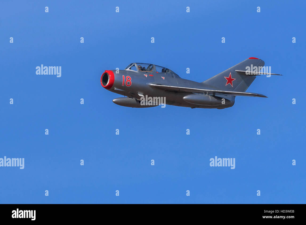 Mikoyan Gourevitch MIG 15 jet de combat de la guerre froide, l'exécution à l'Airshow de Southport Banque D'Images