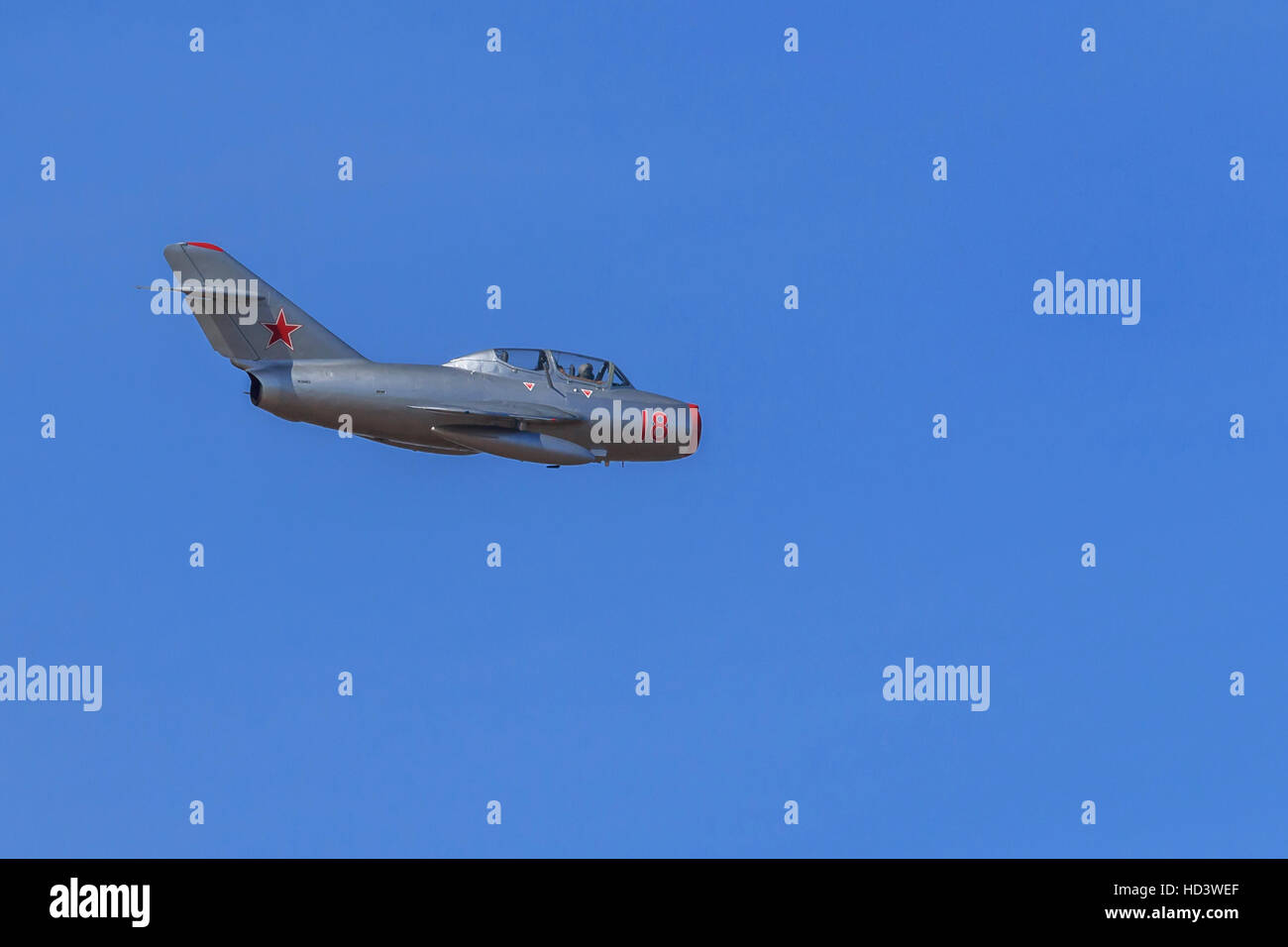 Mikoyan Gourevitch MIG 15 jet de combat de la guerre froide, l'exécution à l'Airshow de Southport Banque D'Images