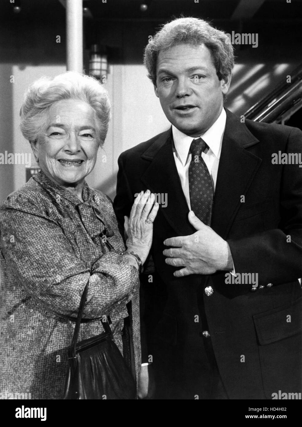 Le bateau d'amour, Helen Hayes, James MacArthur, "mariage de