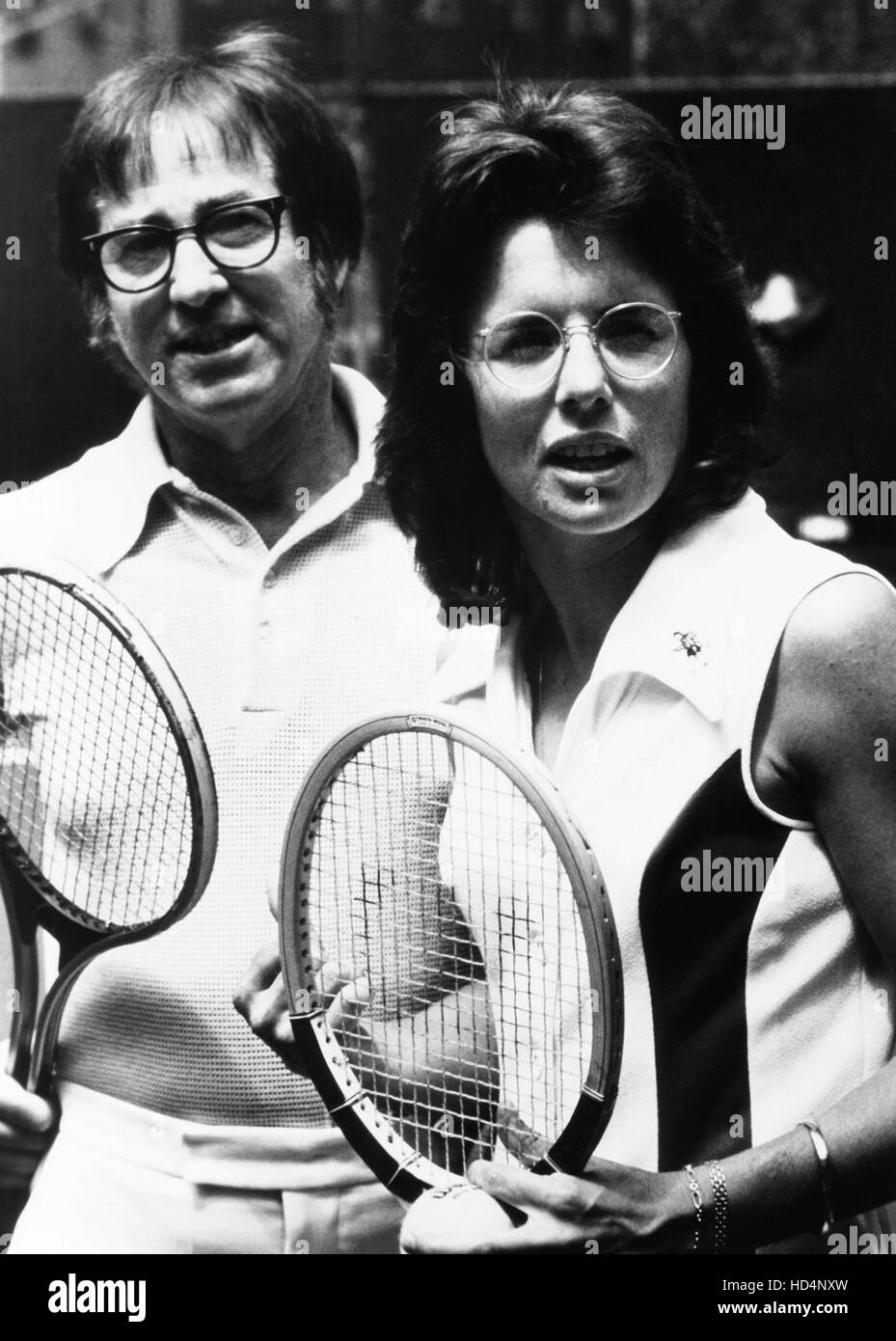 BOBBY RIGGS VS BILLIE JEAN KING TENNIS BATAILLE DES SEXES De Gauche 
