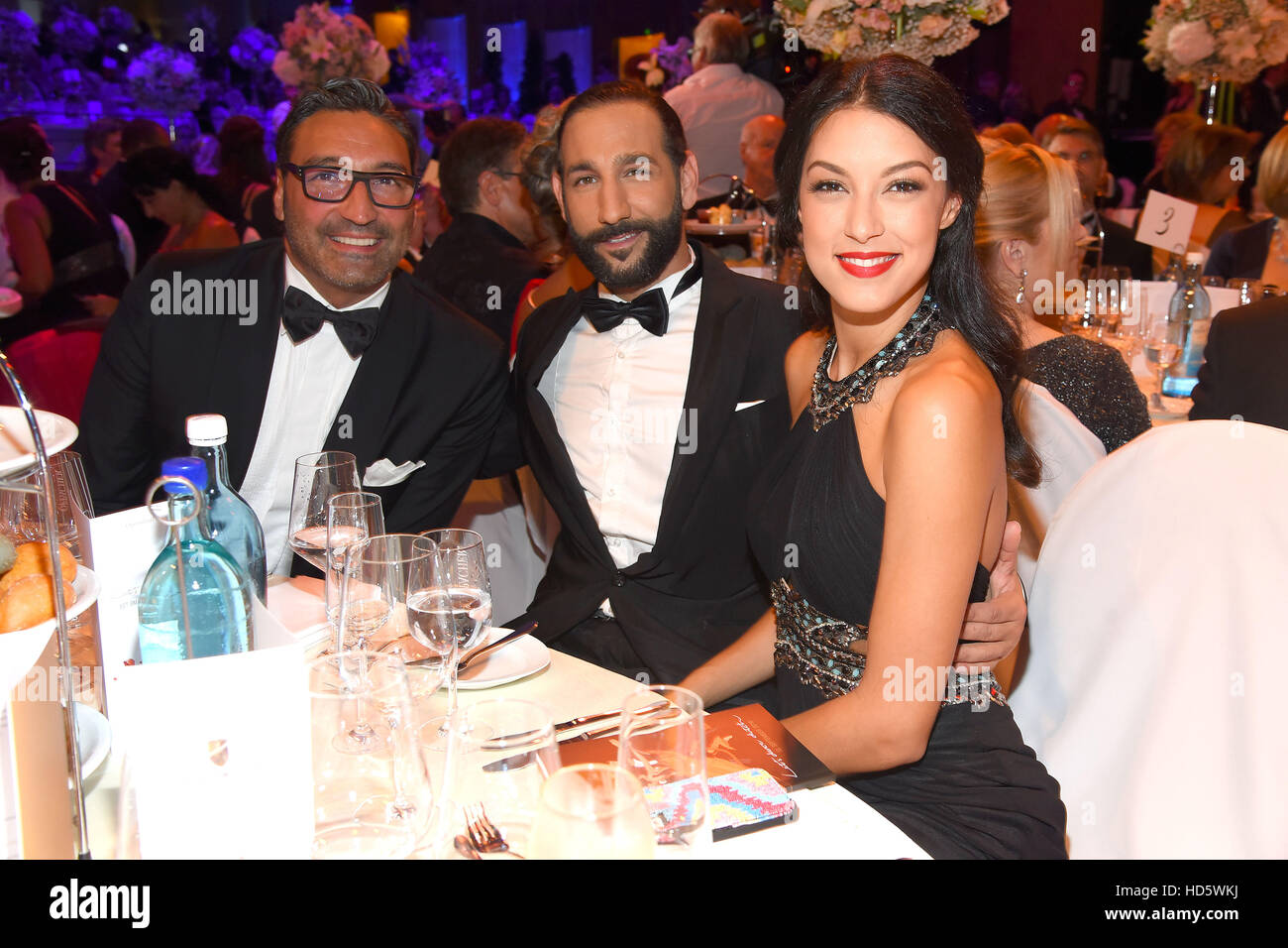 Leipziger Opernball (opera ball) à l'Oper Leipzig. Avec : Mousse T., Massimo Sinato, Rebecca Mir Où : Leipzig, Allemagne Quand : 10 Oct 2016 Banque D'Images