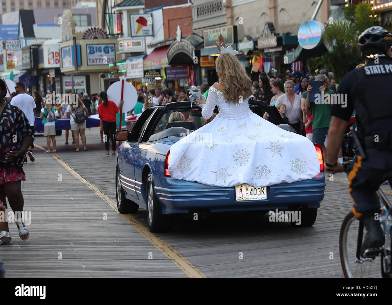 Miss America 2017 Montrez-nous vos chaussures Parade à l'Atlantic City Boardwalk comprend : Miss New Hampshire Caroline Carter Où : Atlantic City, New Jersey, United States Quand : 10 Oct 2016 Banque D'Images