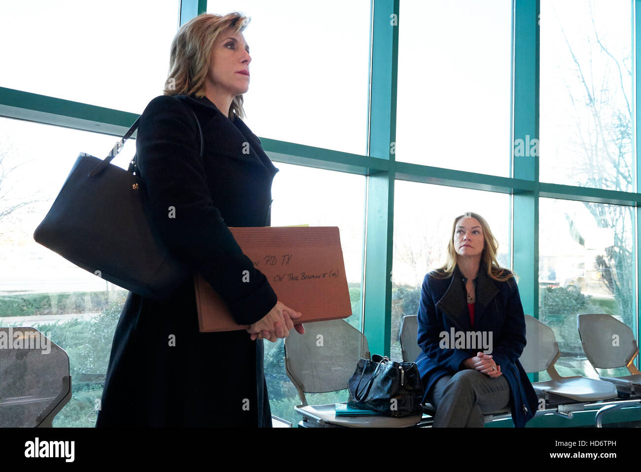 La Femme De Papa épisode 7 La justice froide, l-r : Kelly Siegler, Yolanda McClary dans 'Papa de la  Petite Ligue (Arlington, TX)' (Saison 3, épisode 7, diffusé Février Photo  Stock - Alamy
