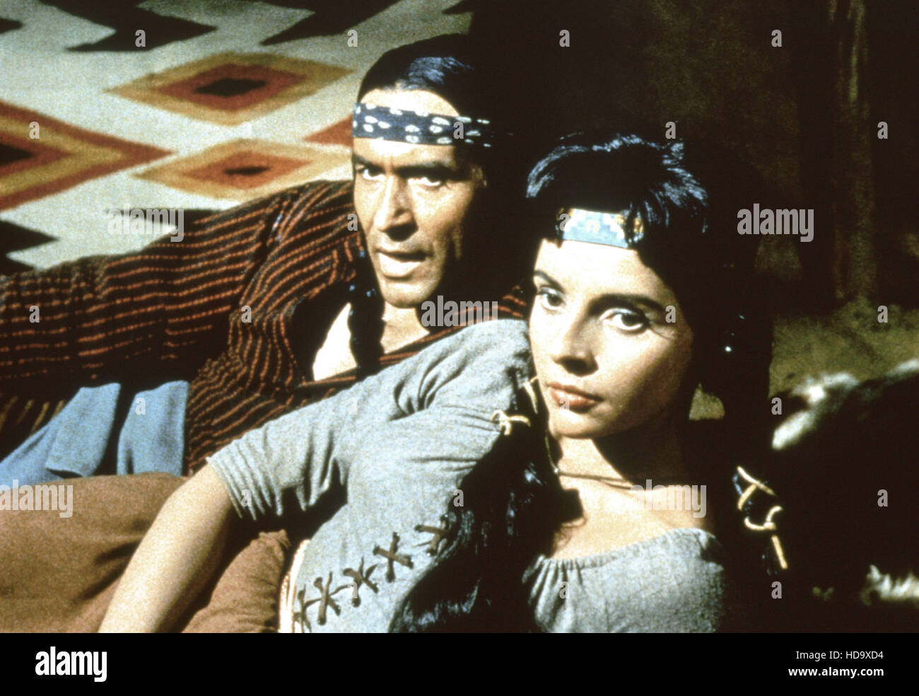 BONANZA, (de gauche) : Ricardo Montalban, Madlyn Rhue, 'Day of Reckoning', (Saison  2, diffusée le 22 octobre 1960), 1959-73 Photo Stock - Alamy
