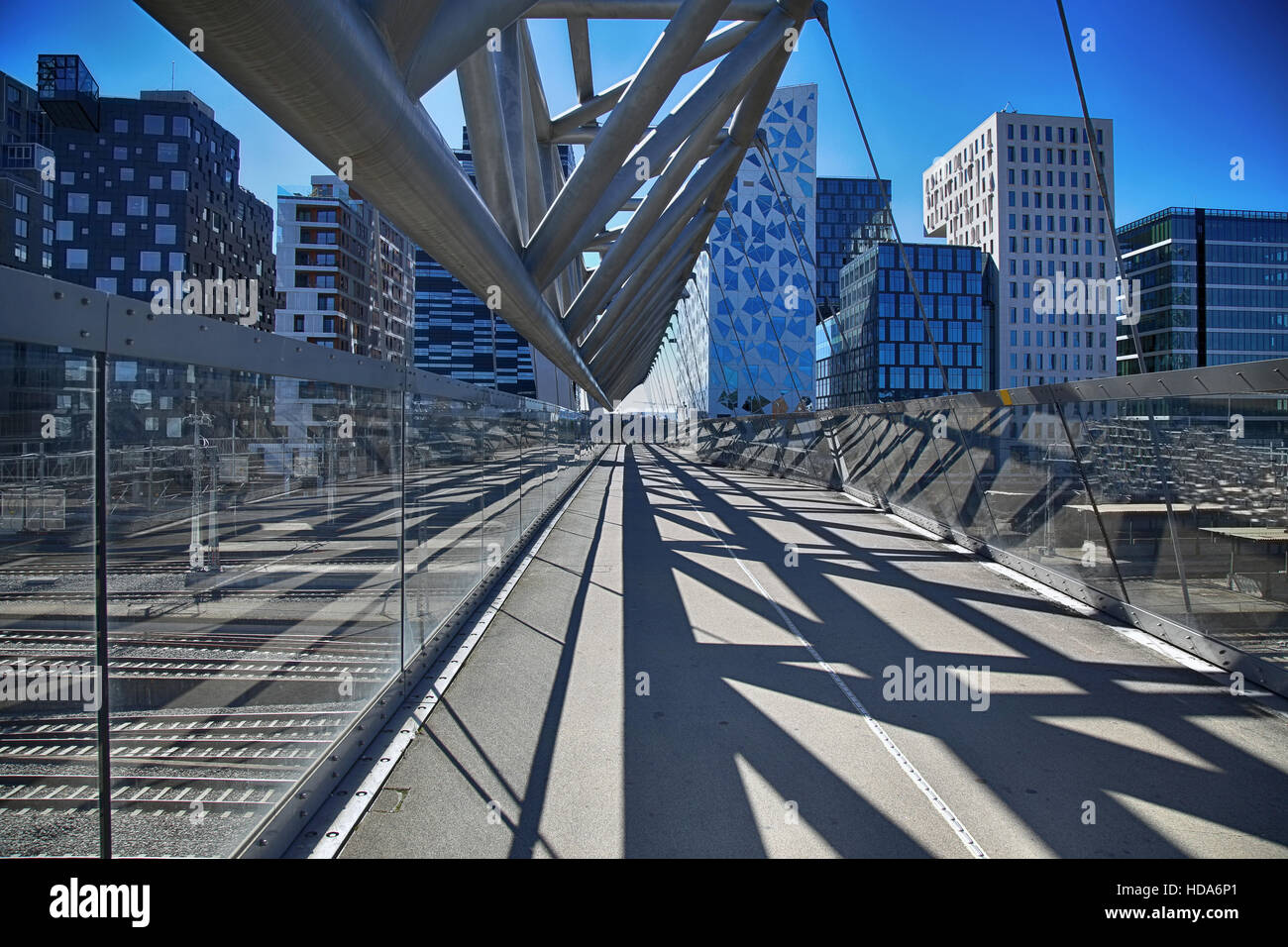 Pont piétonnier Akrobaten à Oslo, Norvège Banque D'Images