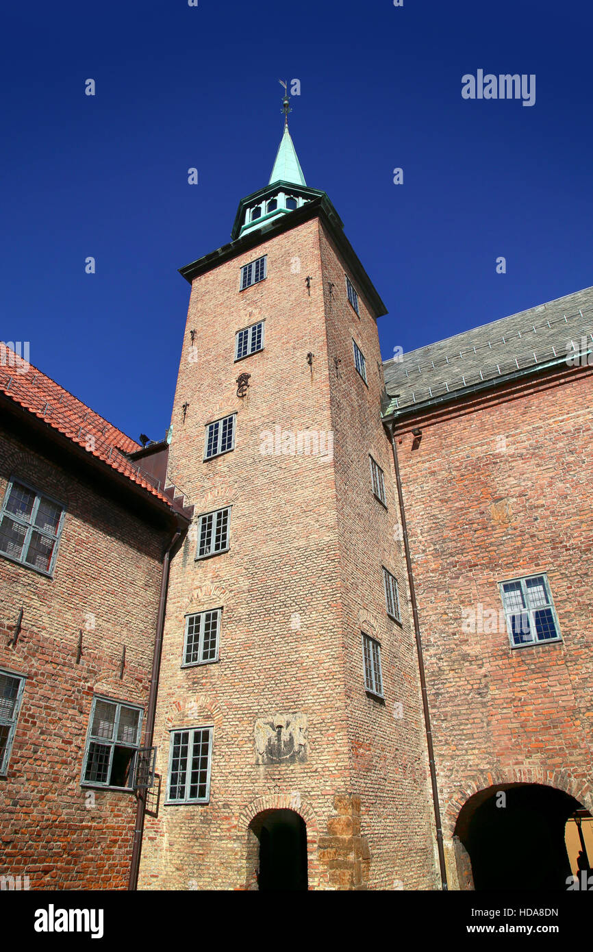 Vue sur la forteresse médiévale et le château à Oslo, Norvège Banque D'Images