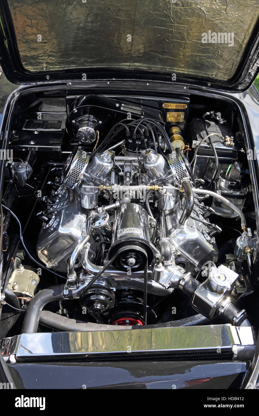 Compartiment moteur de 1964 Daimler V8 2,5 litre Dart sports car Banque D'Images