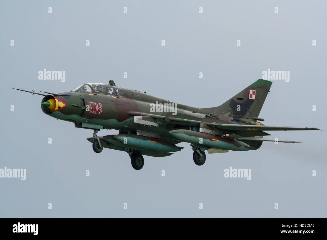 Armée de l'Air polonaise Sukhoi Su-22 bomber plane landing Banque D'Images