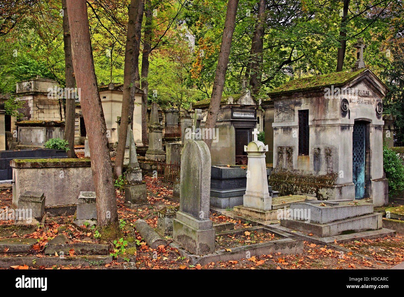 Balade autour du cimetière du Père Lachaise, le plus grand et le plus célèbre "cimetière" de