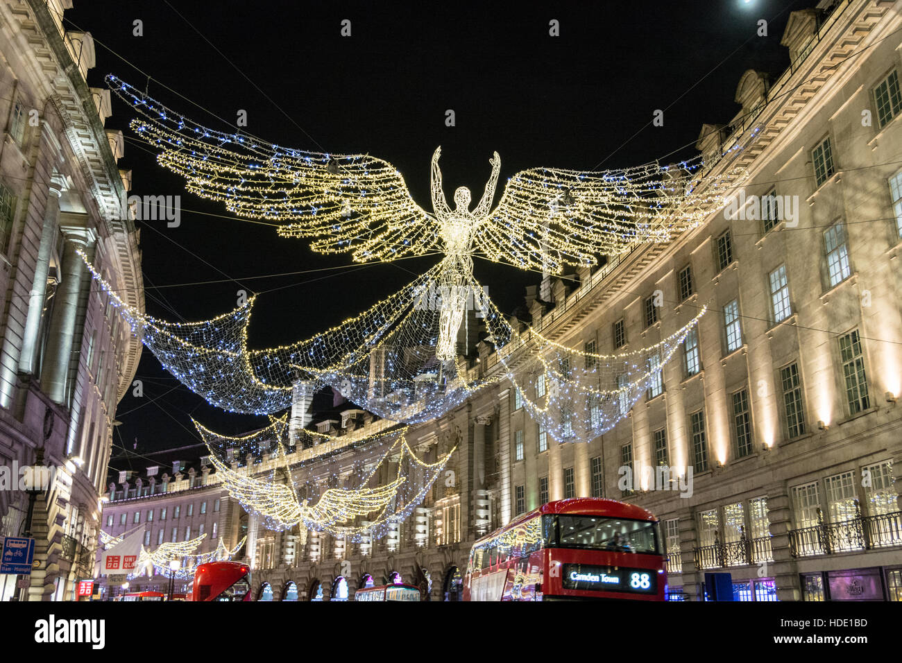 Lumières de Noël et décorations sur Londres, Regent Street, London, UK Banque D'Images