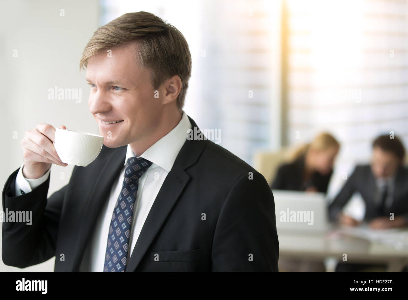 Jeune homme d'affaires réussi Banque D'Images