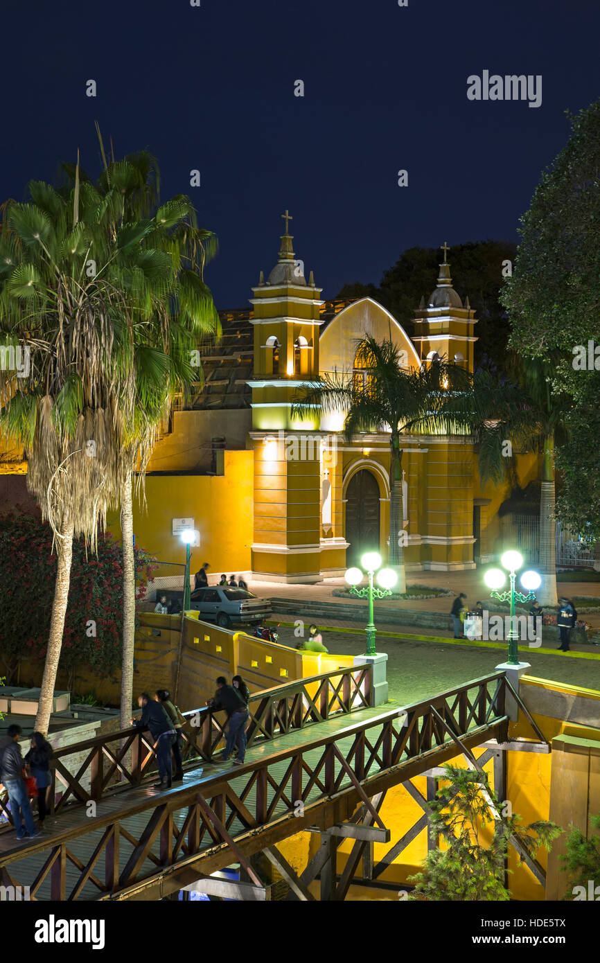 La Ermita de Barranco Église et Puente de los Suspiros (le Pont des Soupirs), Barranco, Lima, Pérou Banque D'Images