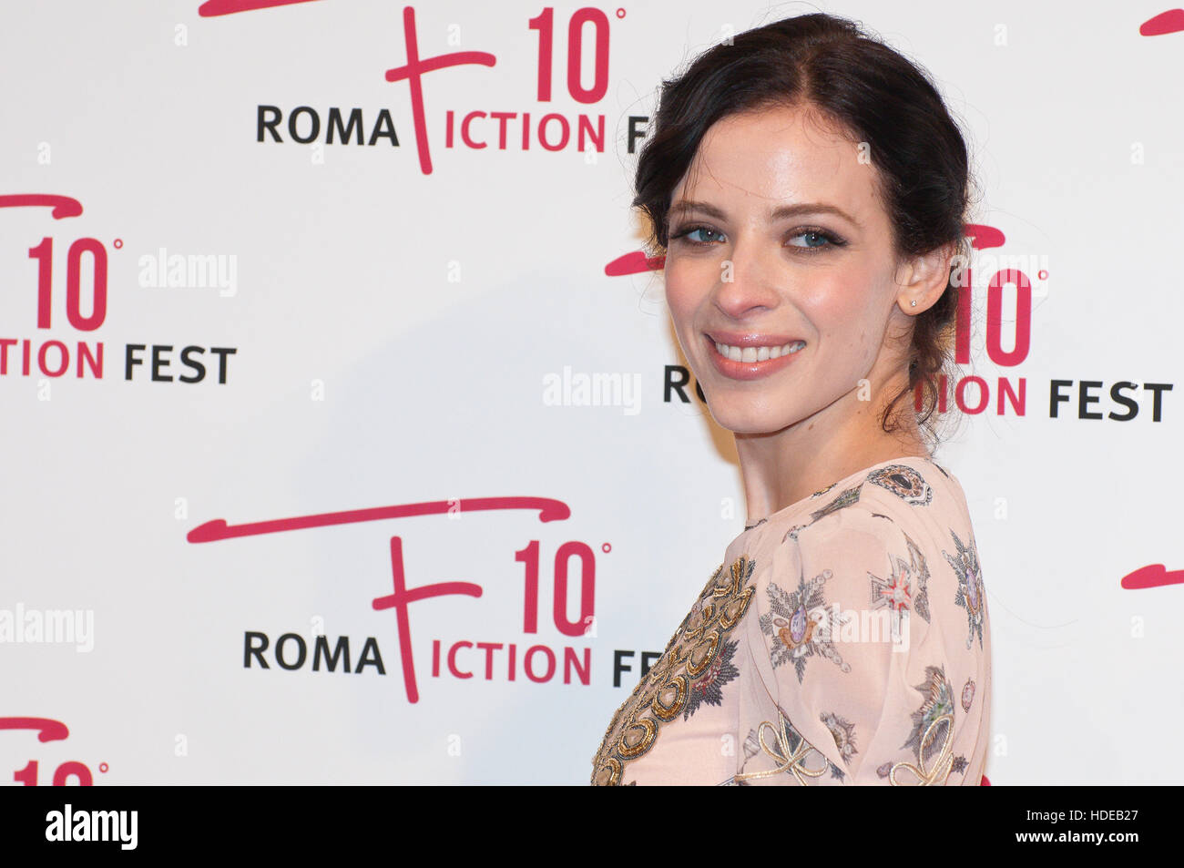 Roma, Italie. 11Th Feb 2016. Laura Adriani pendant le tapis rouge lors de la quatrième journée de la 'Roma Fiction Fest 2016" © Andrea Bracaglia/Pacific Press/Alamy Live News Banque D'Images