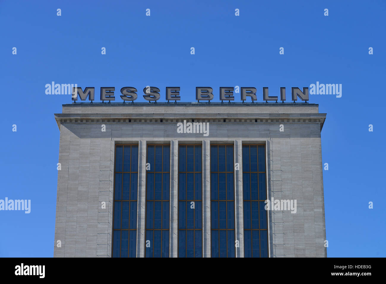 Am Funkturm Messehallen, Hammarskjoeldplatz, Westend, Charlottenburg, Berlin, Deutschland Banque D'Images