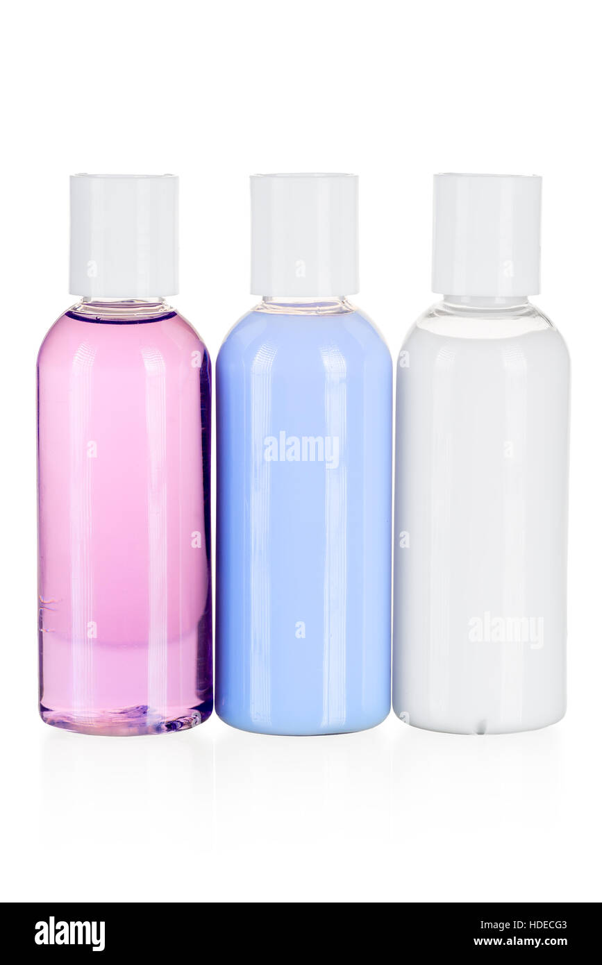 Ensemble de flacons cosmétiques isolé sur un fond blanc isolé Banque D'Images