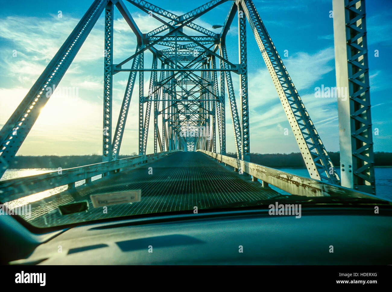 Savanna pont enjambant le fleuve Mississippi dans la savane, Illinois, États-Unis Banque D'Images