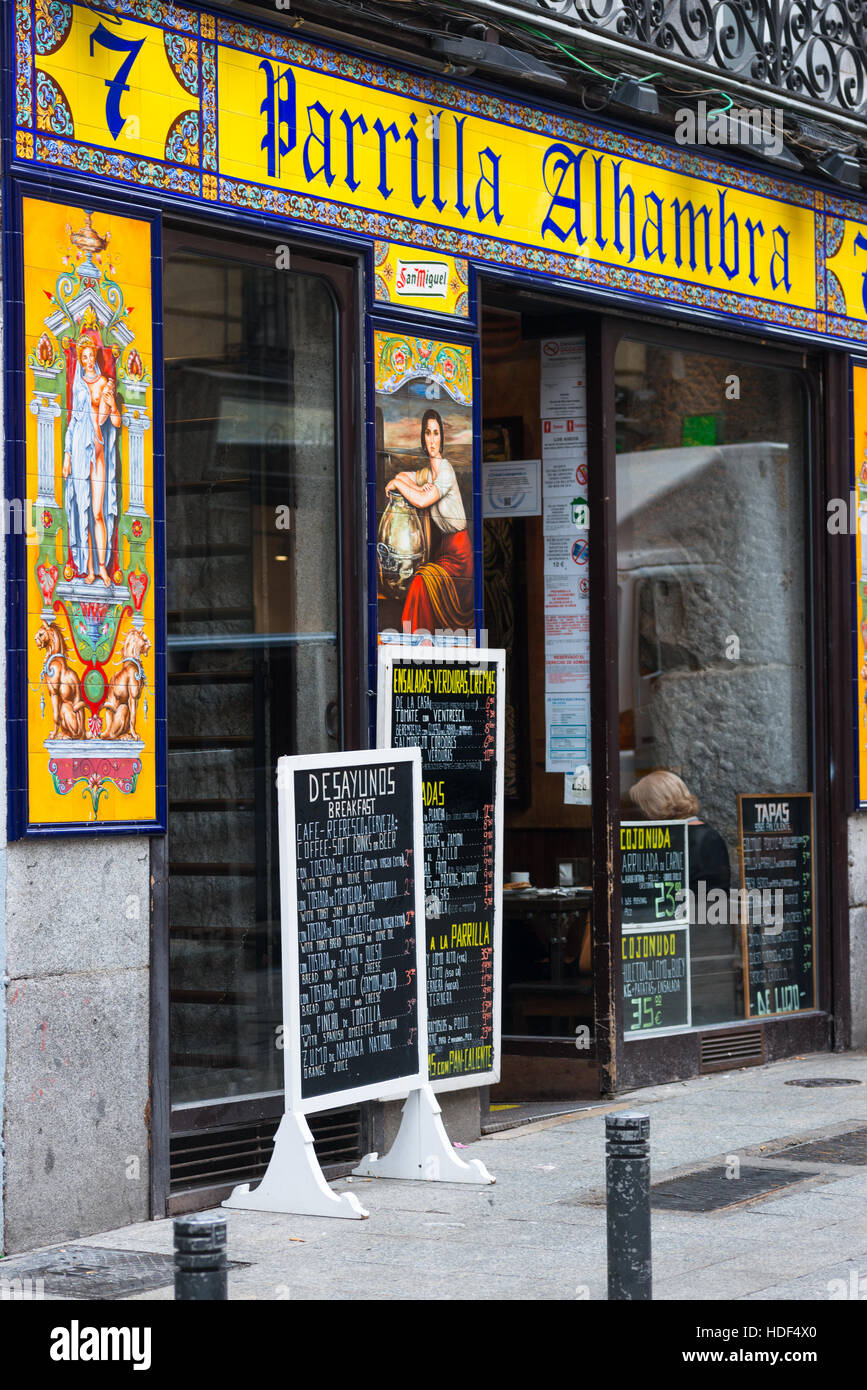 Détail de couleurs restaurant & bar sur la Calle de la Victoria près de Sol, Madrid, Espagne. Banque D'Images