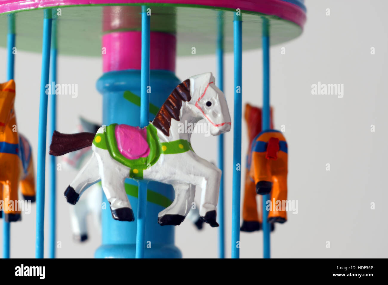 Merry-go-round cheval en bois, carillon, carouse fabriqué en Italie, de l'artisan, l'œuvre d'art Banque D'Images