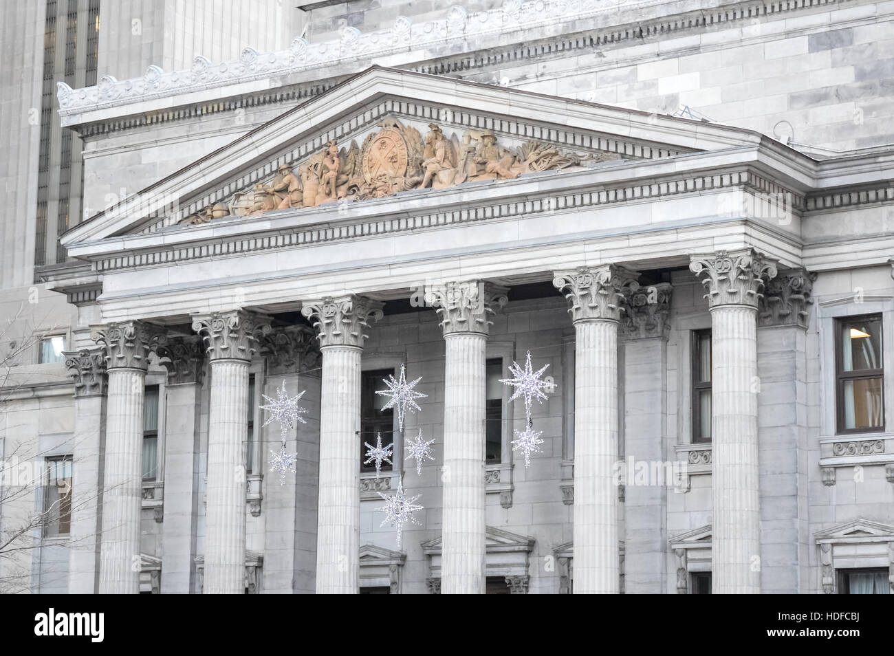 Décoration de Noël avec des flocons de neige dans le vieux port de Montréal Banque D'Images