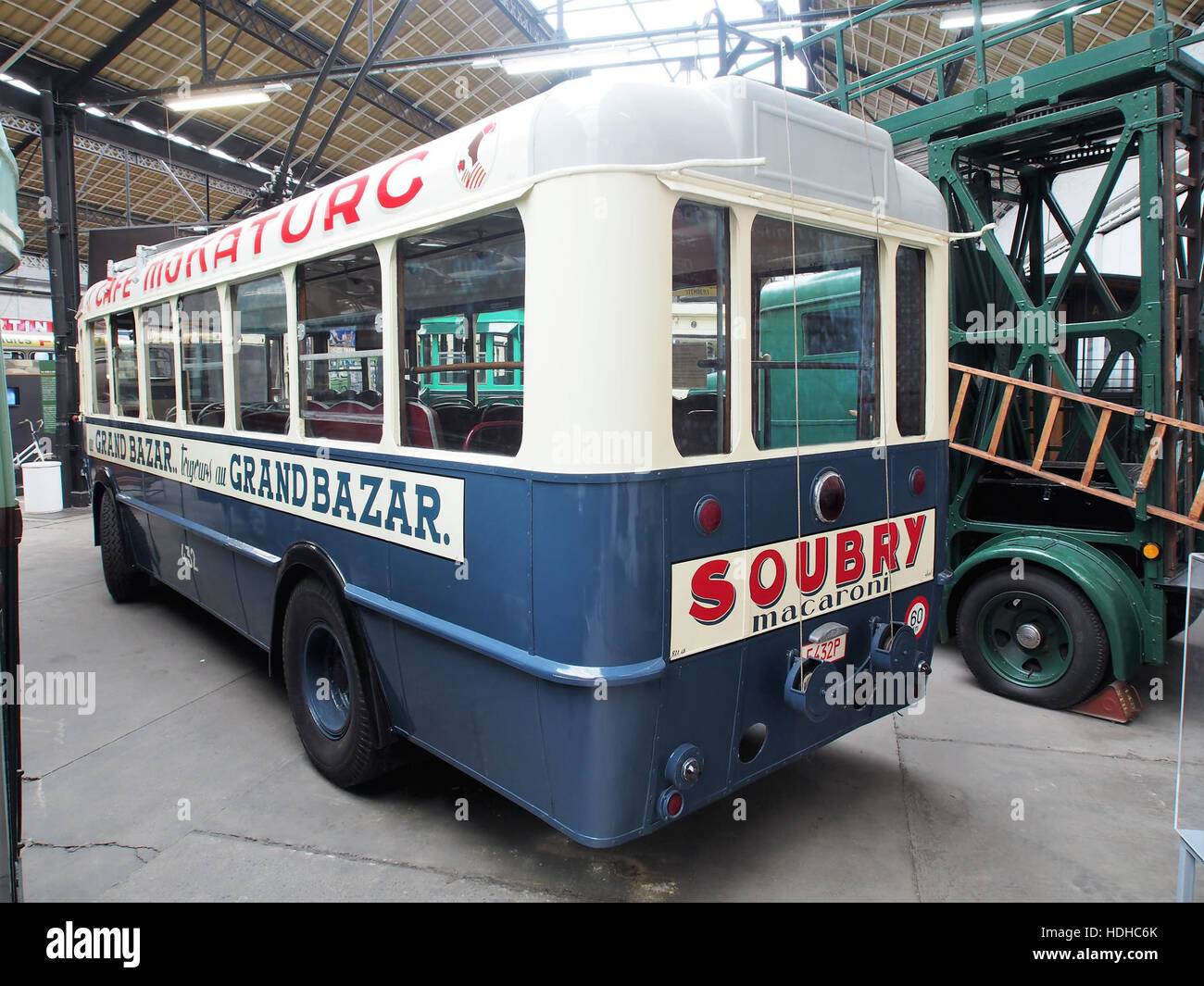 Ligne 432 Trolleybus TULE 25 Thier-A-Liege Ougree pic5 Banque D'Images