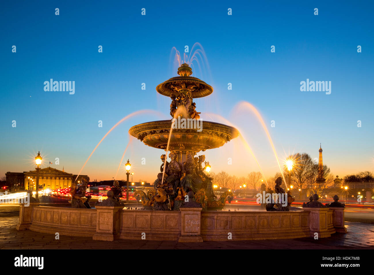 Place de la Concorde, Paris au crépuscule Banque D'Images