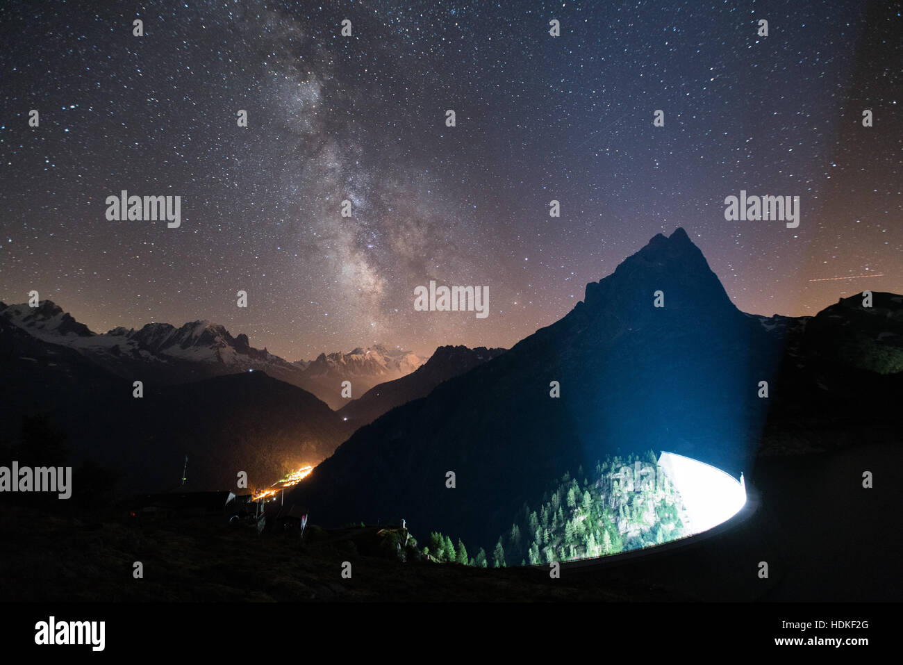 Vue nocturne de la montagne Banque D'Images