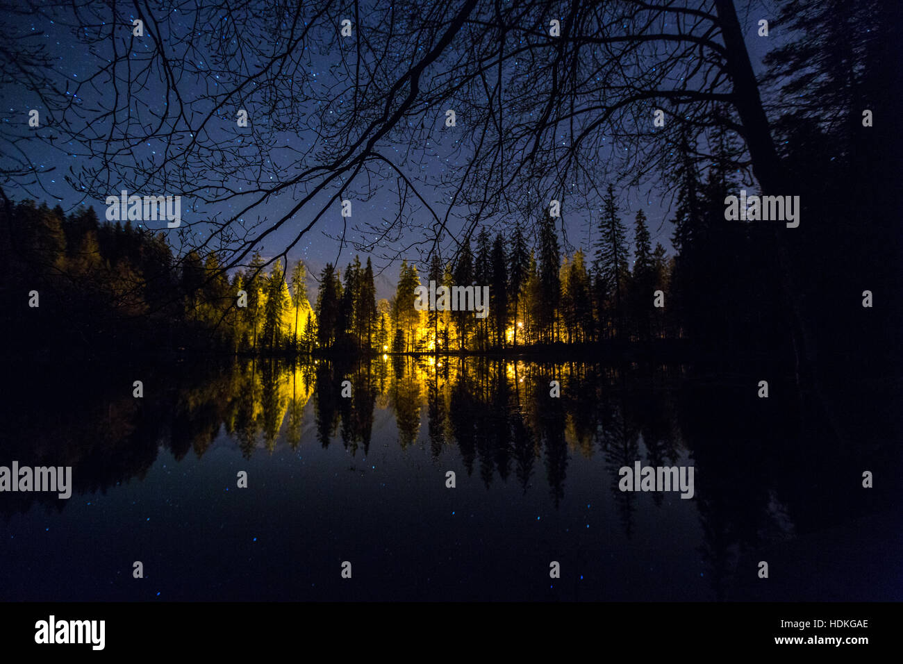 Vue nocturne de la montagne Banque D'Images