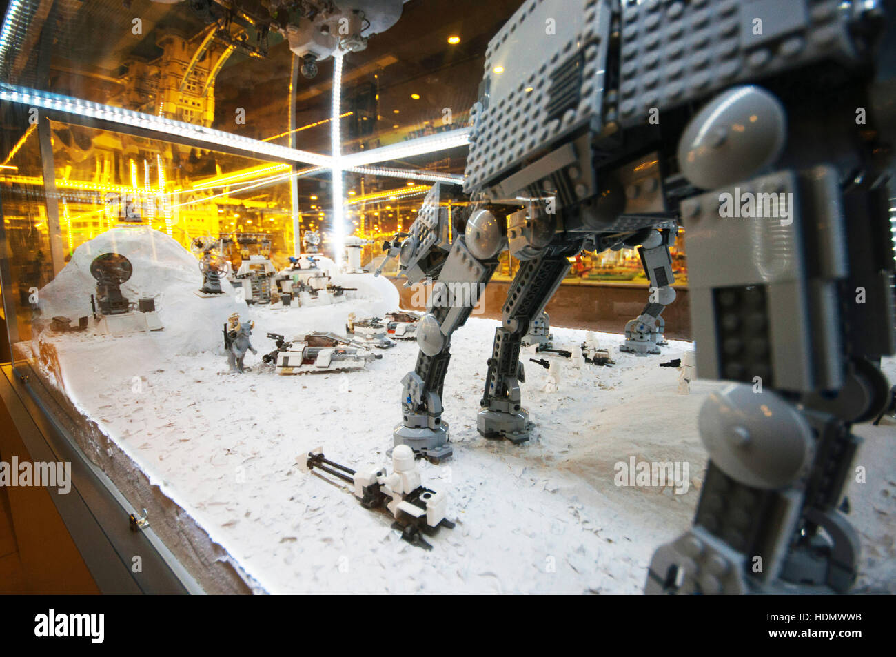 Wroclaw, Pologne - le 25 janvier 2014 Star Wars : bataille de Hoth, faite par les blocs de Lego. Banque D'Images