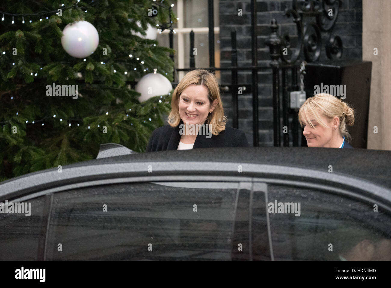 Londres, Royaume-Uni. 13 décembre 2016. L'Amber Rudd, Ministre de l'intérieur, les feuilles 10 Downing Street Crédit : Ian Davidson/Alamy Live News Banque D'Images