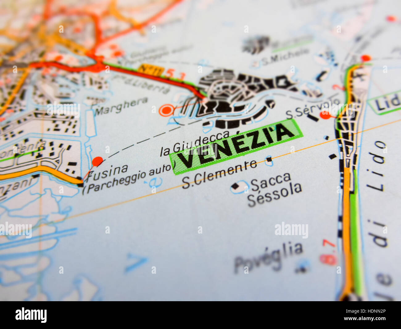 La ville de Venise sur une carte routière (Italie) Banque D'Images