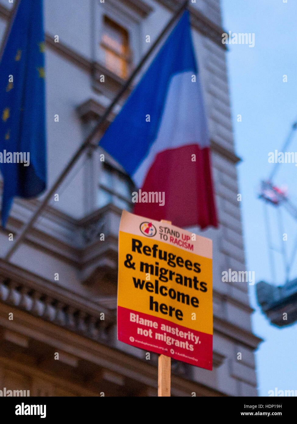 Protestation contre l'Ambassade de France à Londres, au cours de la démolition du camp de réfugiés de 'jungle' de Calais. Doté d''atmosphère : où : London, Royaume-Uni Quand : 24 Oct 2016 Banque D'Images