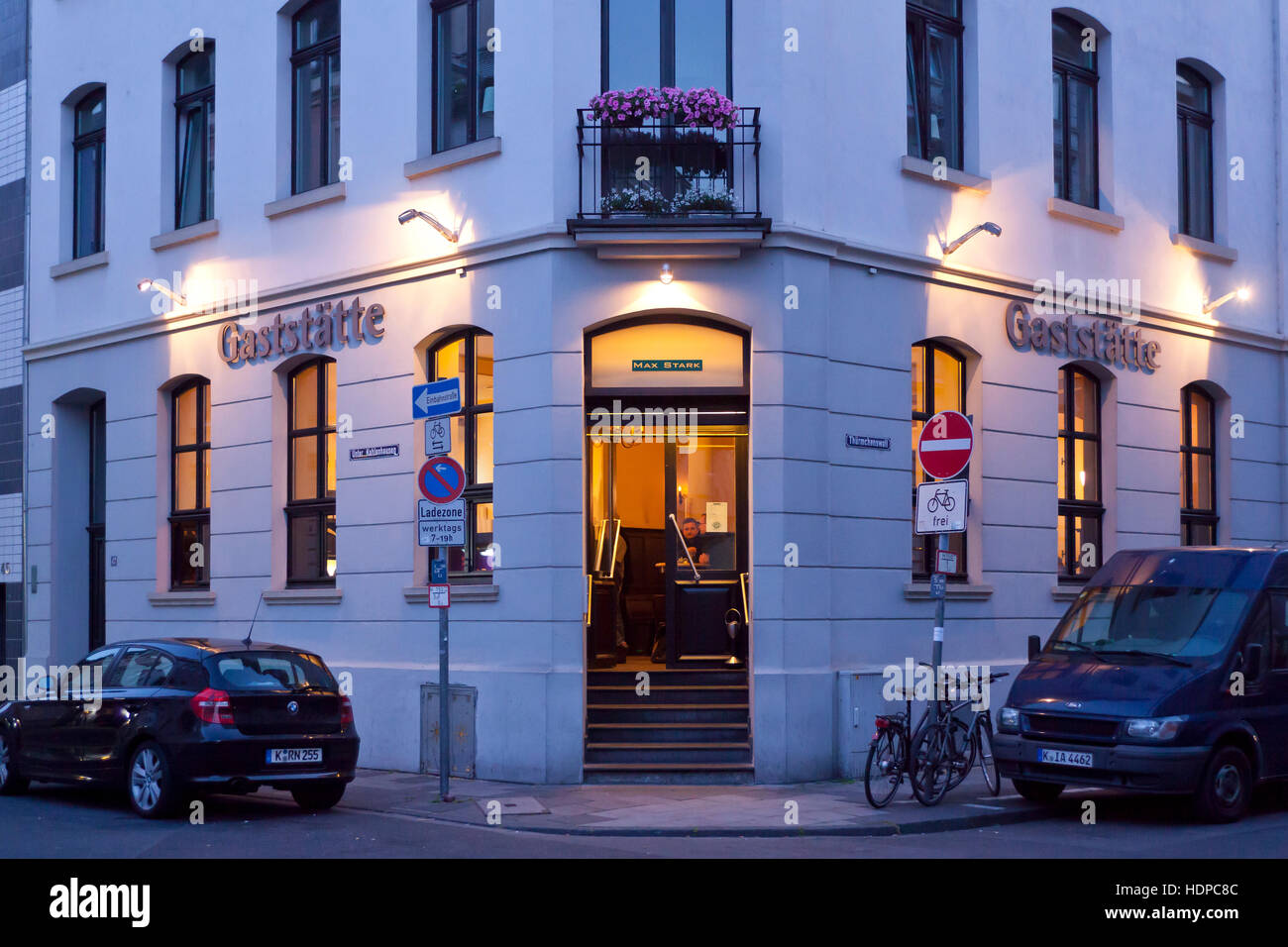 Allemagne, Cologne, le restaurant Max Stark dans la rue Unter Kahlenhausen. Banque D'Images
