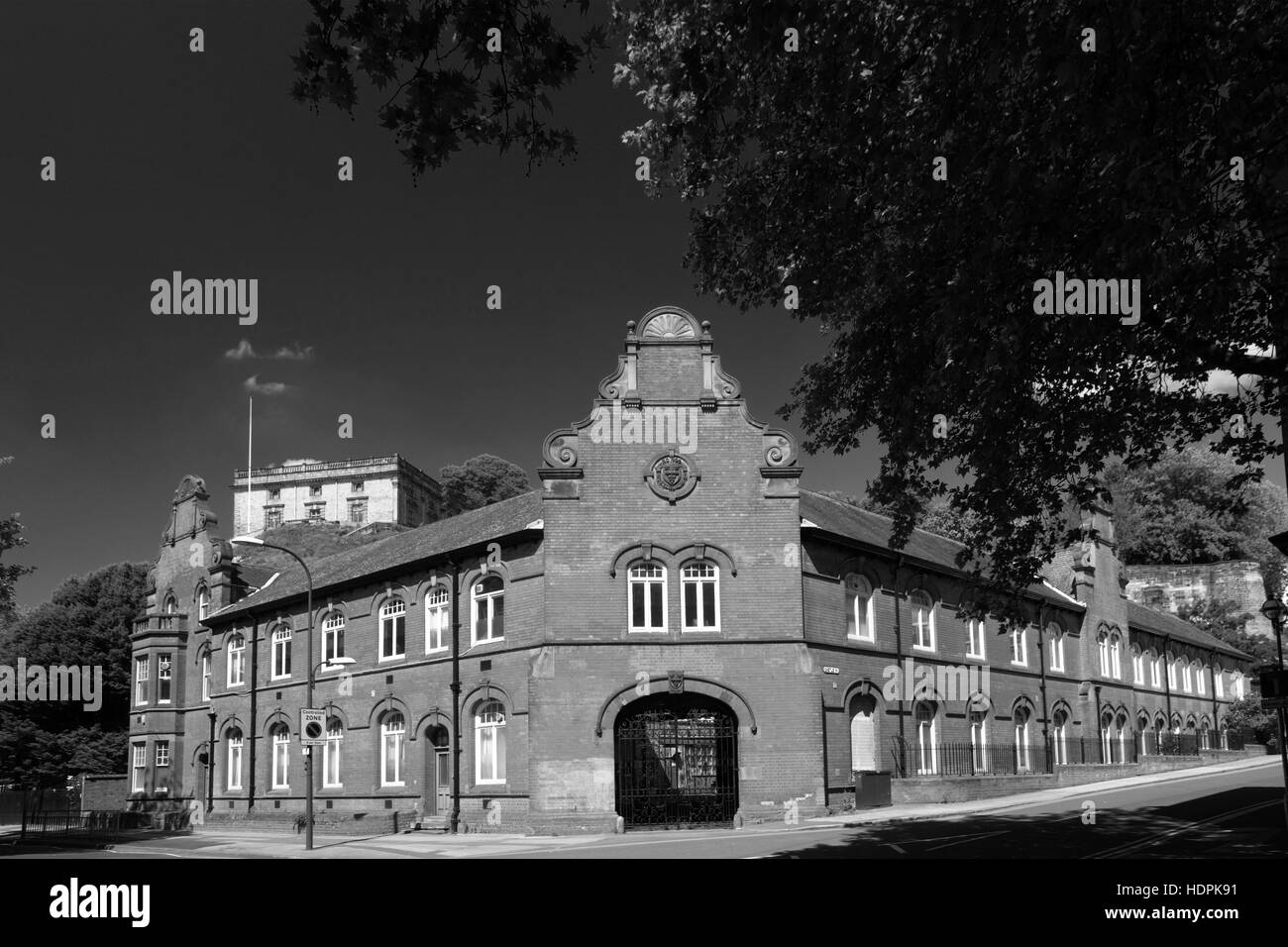 Les bâtiments et le château de Nottingham, Castle Street, Nottingham, Nottinghamshire, Angleterre. Banque D'Images