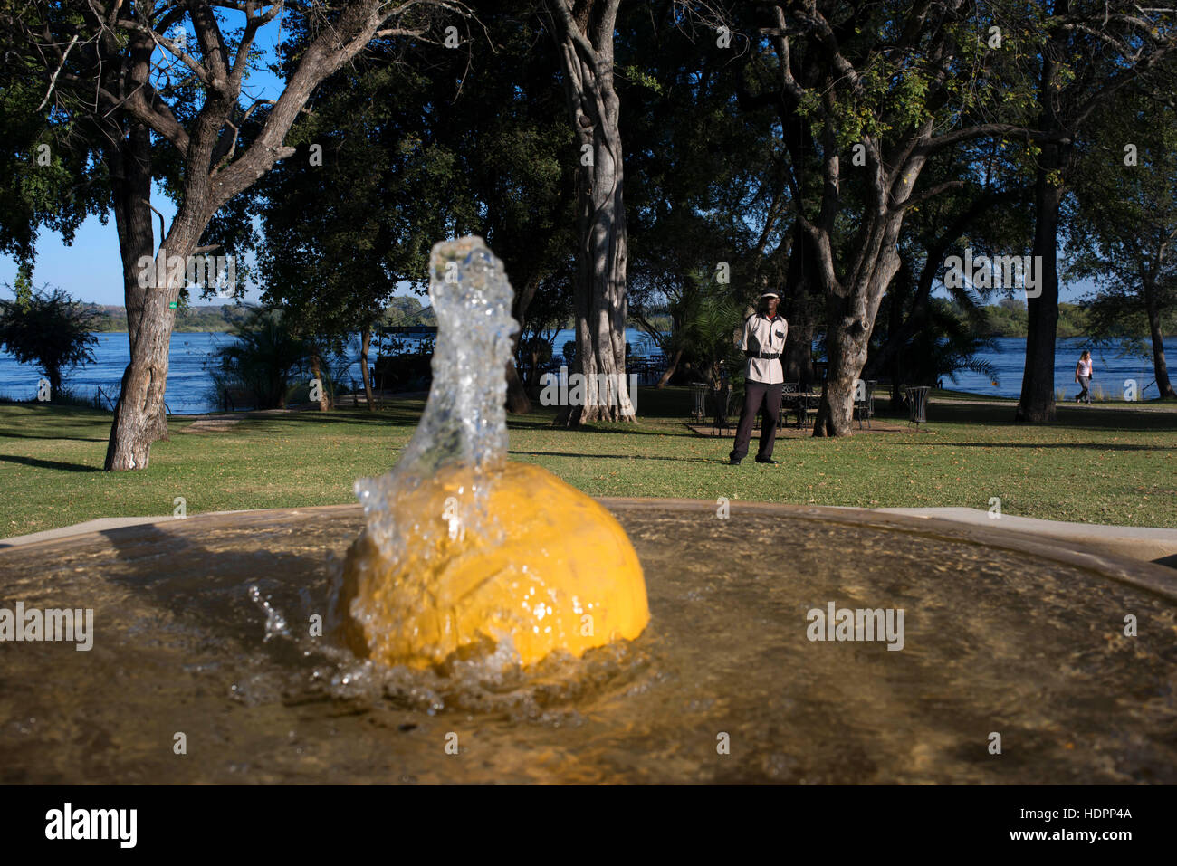 En dehors de la Royal Livingstone Hotel. The Royal Livingstone Hotel est situé sur le bord du fleuve Zambèze, à proximité de Victoria Falls. Inde Banque D'Images