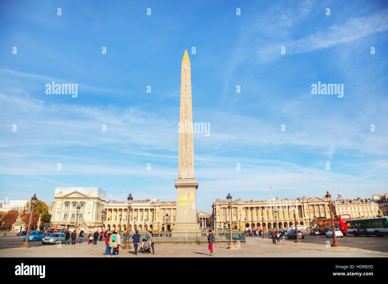 PARIS - le 1 novembre : la Place de la Concorde le 1 novembre 2016 à Paris, France. C'est l'une des grandes places publiques à Paris Banque D'Images