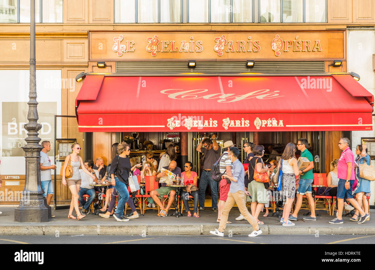 Cafe le relais paris opéra, vue extérieure Banque D'Images