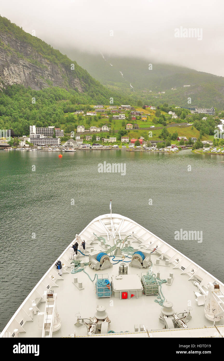 Fjord de Geiranger Geiranger Norvège,approcher à la Norvège. Vue du grand bateau Banque D'Images