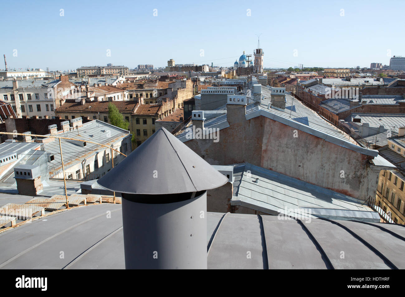 Vue sur les maisons dans le centre-ville de Saint-Pétersbourg Banque D'Images