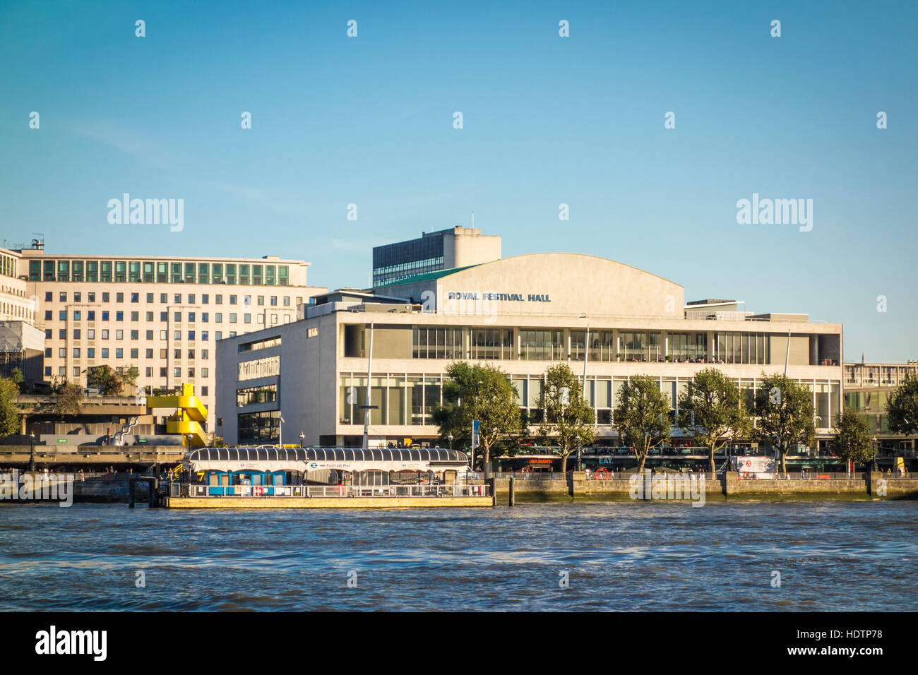 Royal Festival Hall, Southbank, Londres, UK Banque D'Images