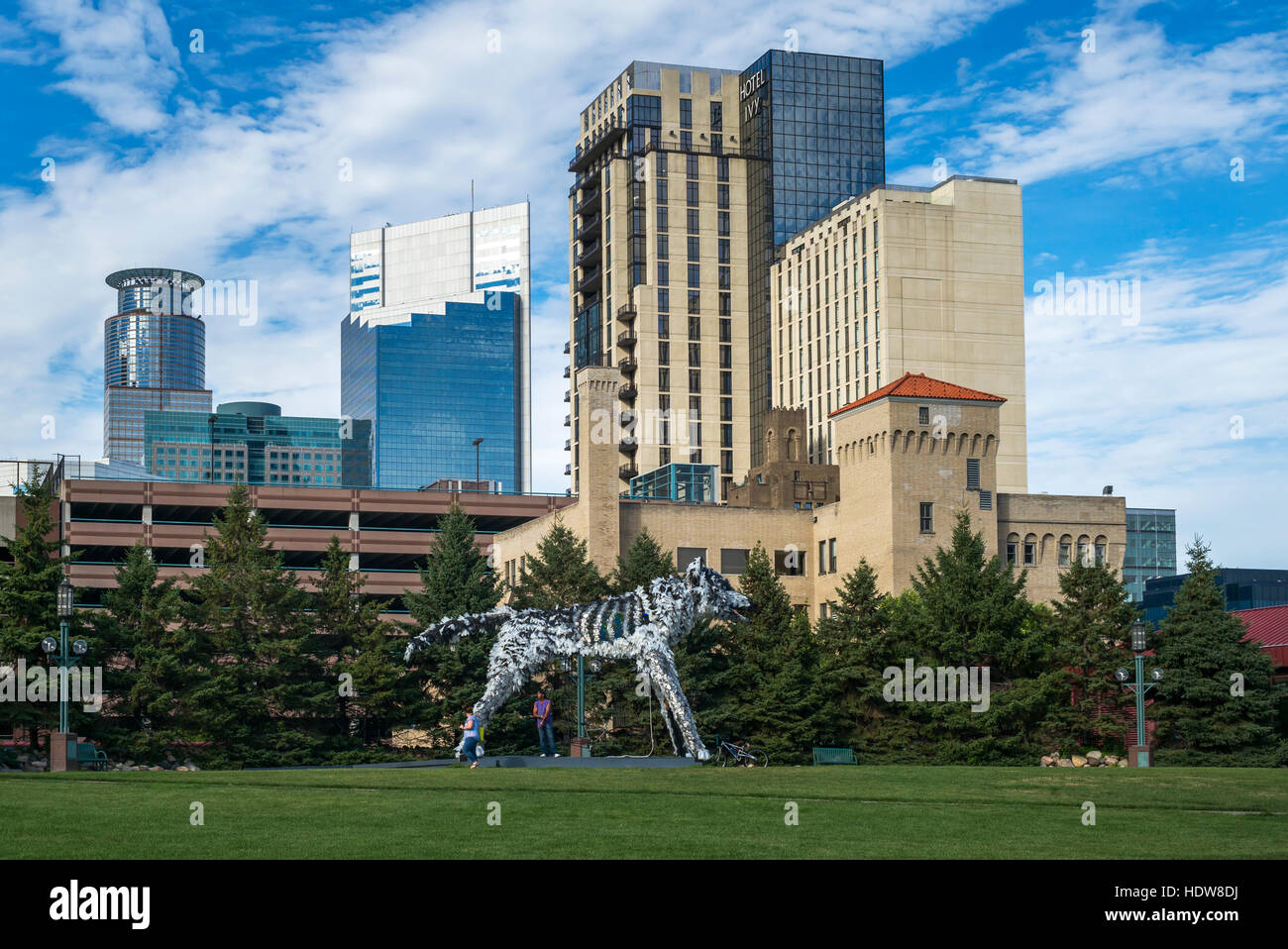 Minneapolis Convention Center, le loup sculpture, gagnant du Défi 2016 ville créative ; Minneapolis, Minnesota, USA Banque D'Images