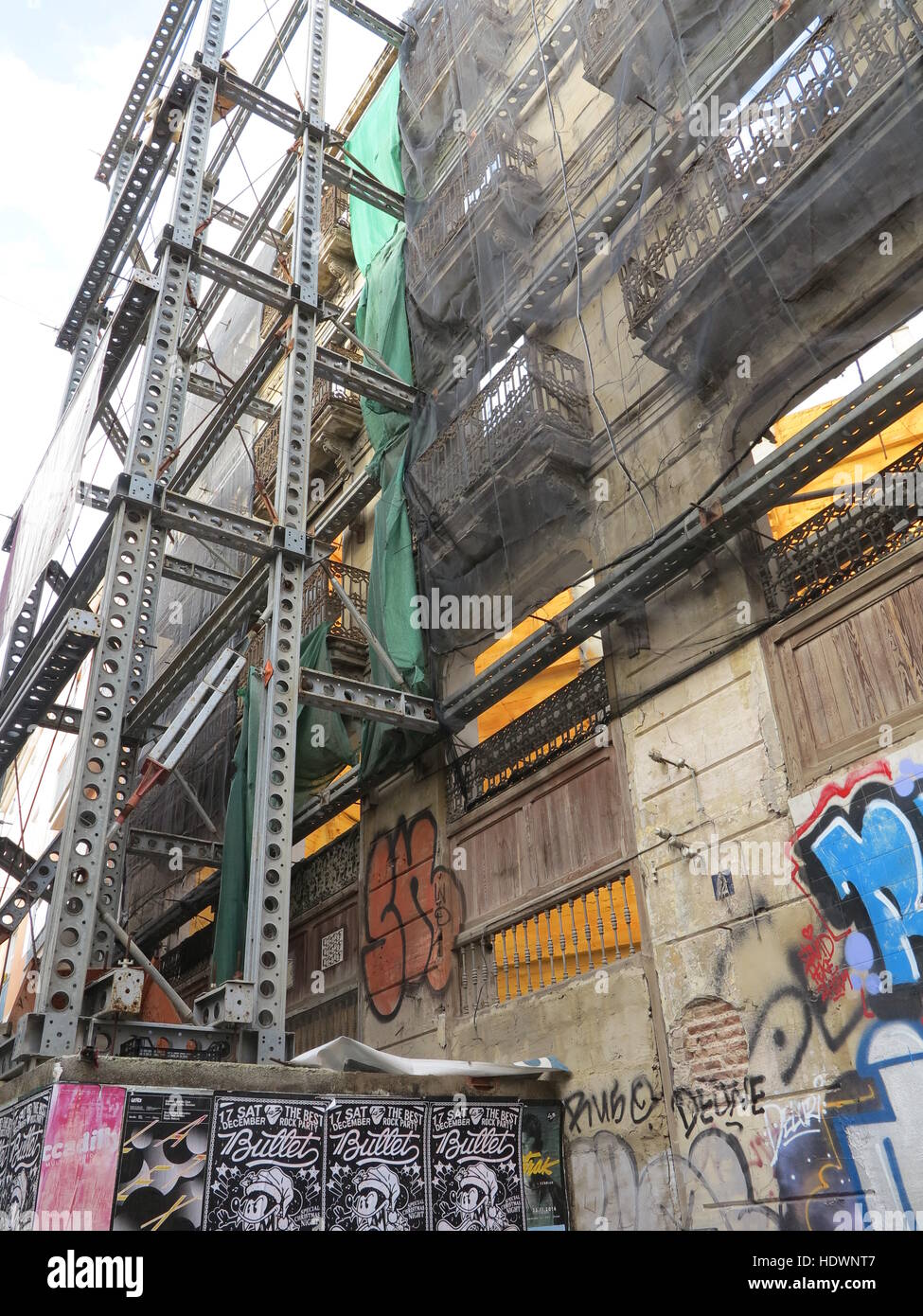 Renforcement de la structure d'acier vieux bâtiment à Valence, Espagne Banque D'Images