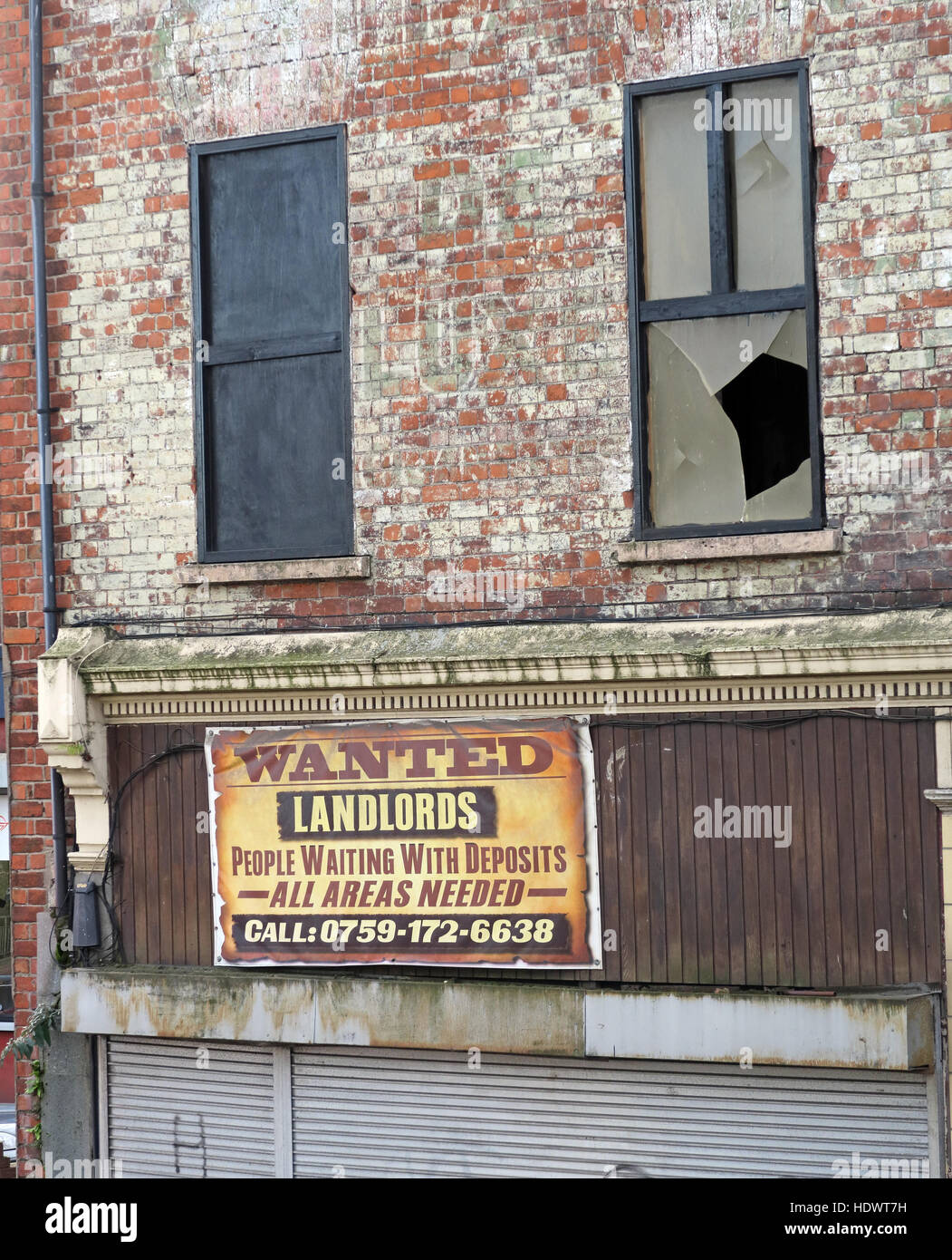 Location d'un logement délabré - propriétaires voulaient,personnes en attente avec des dépôts,tous les domaines nécessaires, appelez 0759-1726638 Belfast Banque D'Images
