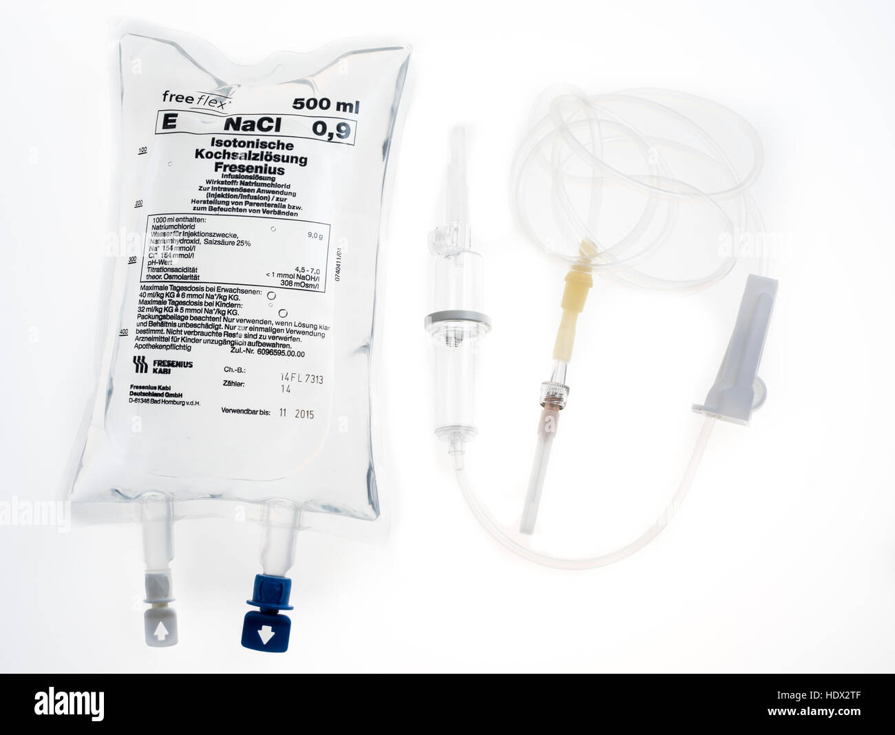 Solution saline isotonique, un demilitre, poche de perfusion, poche de perfusion, goutte à