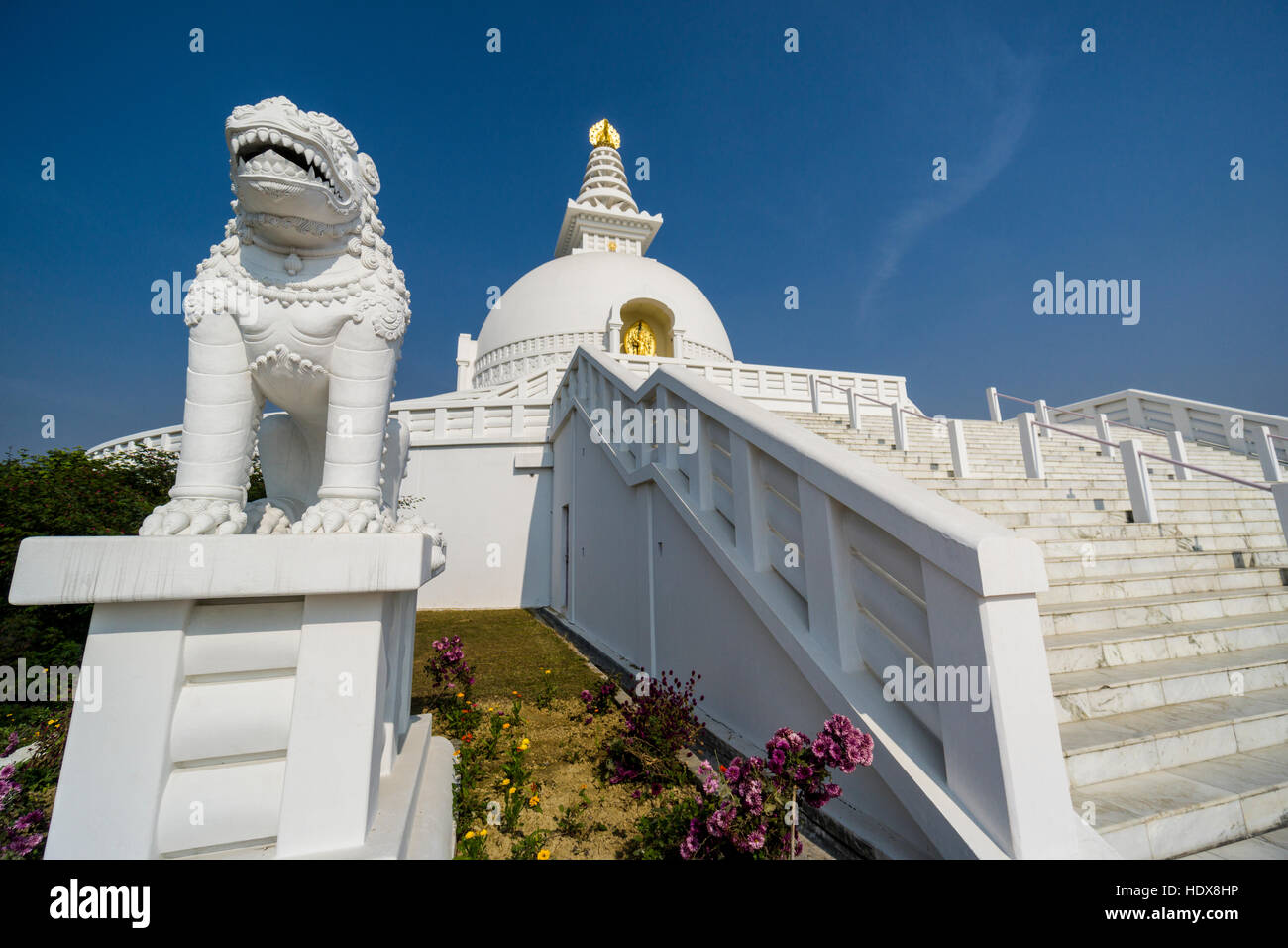 La pagode de la paix japonaise, l'un des nombreux temples bouddhistes internationales entourant la naissance de Siddhartha Gautama, le bouddha présent Banque D'Images