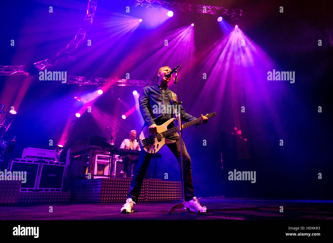 John Edwards Rhino - Status Quo - Live de la dernière tournée de l'électricité - Bournemouth (BIC) - 09/12/2016 Banque D'Images