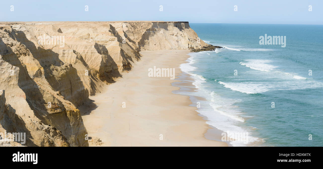 Quand le sahara répond à l'océan atlantique, au Sahara occidental Banque D'Images