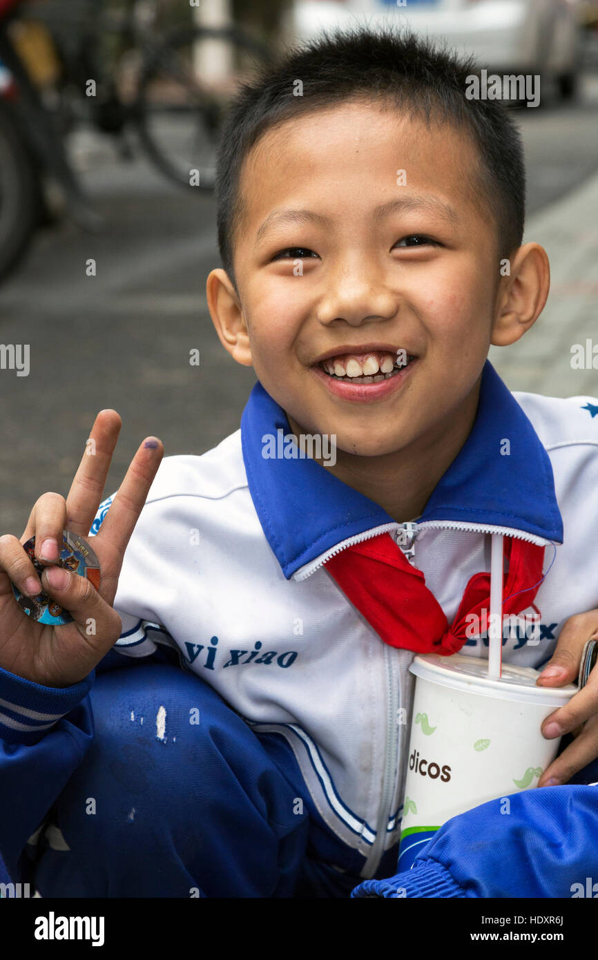 Les enfants de l'école à Zhongwei, Ningxia, Chine Banque D'Images