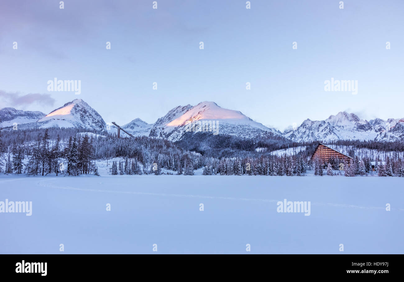 Štrbské Pleso Heure Bleue Banque D'Images
