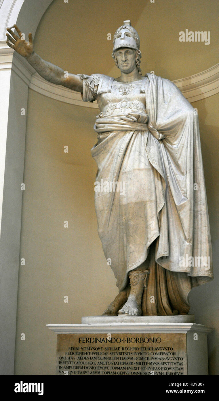 Ferdinand I des Deux-Siciles (1751-1825). Roi des Deux-Siciles. Statue du Roi avec des attributs de la déesse Minerve. Par Antonio Canova (1757-1822), marbre, 1798-1820. Musée Archéologique National, Naples. L'Italie. Banque D'Images